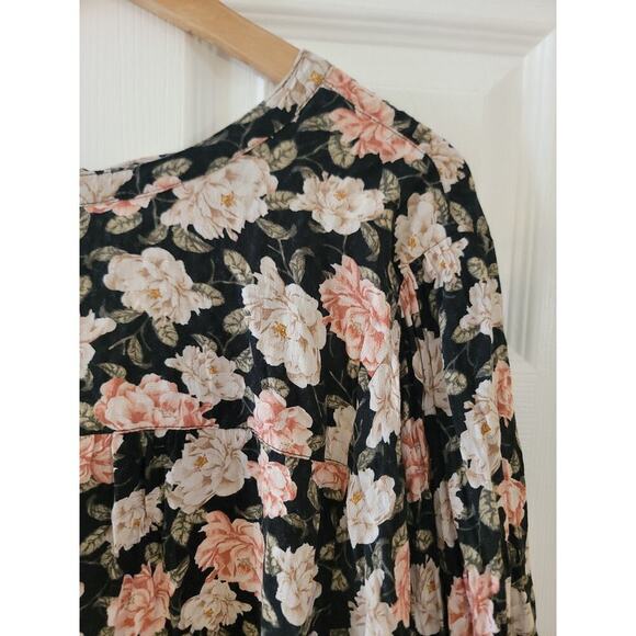 Torrid Womens Floral Top Size 4X Neck Tie Short Sleeve Office Siren Whimsigoth - Picture 8 of 10